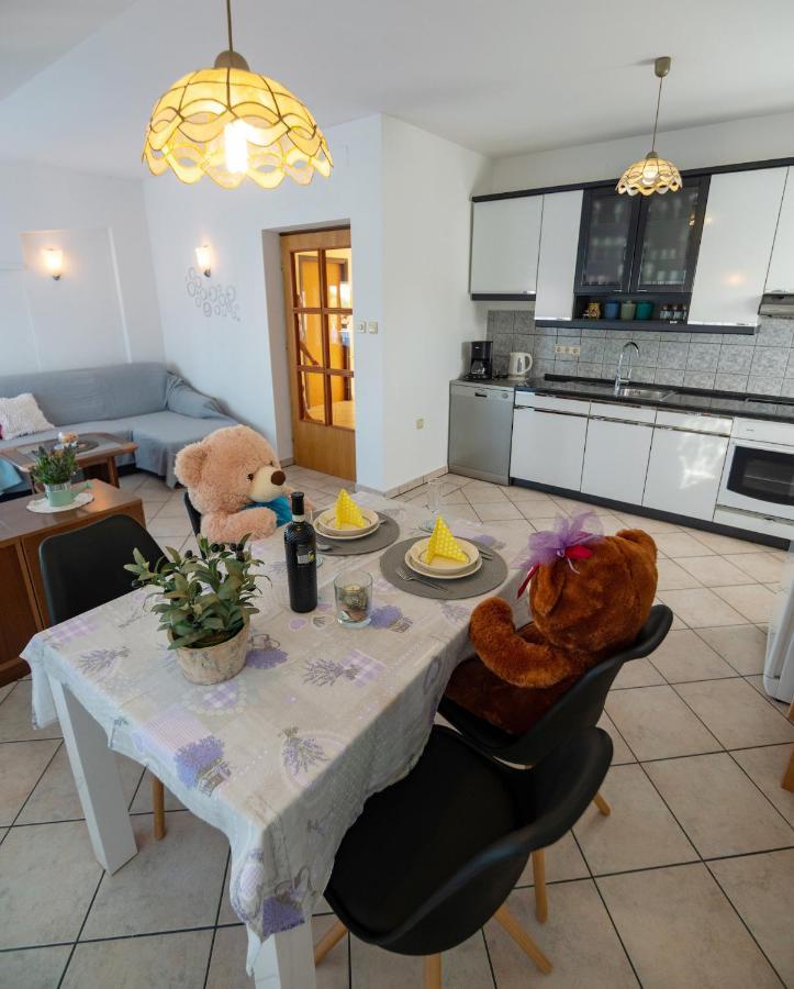 Apartments Rezek スペタルスカ・ドラガ エクステリア 写真