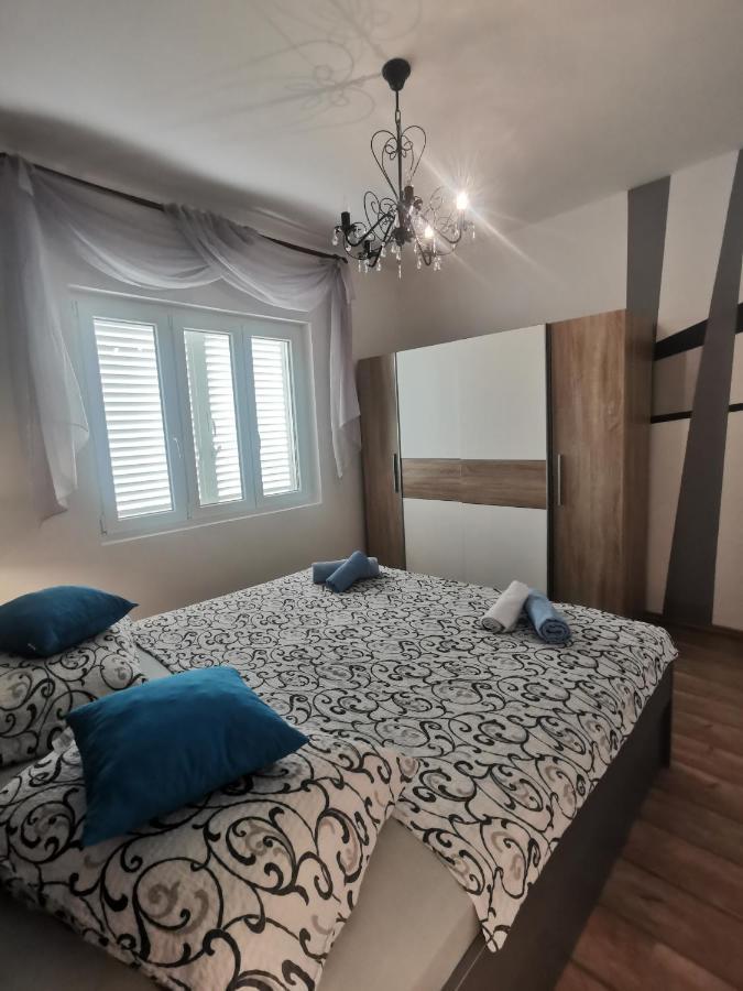Apartments Rezek スペタルスカ・ドラガ エクステリア 写真