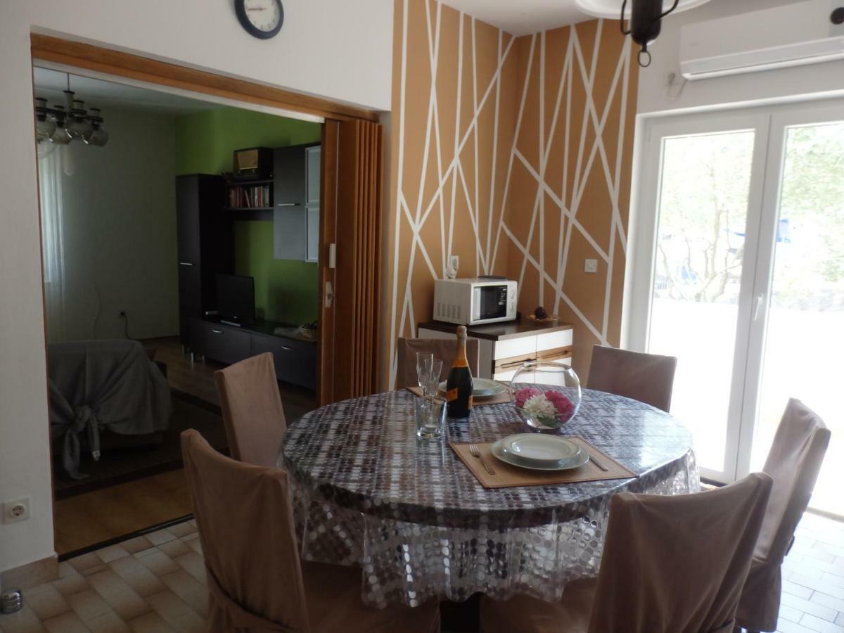 Apartments Rezek スペタルスカ・ドラガ エクステリア 写真